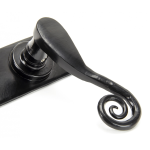 FROM THE ANVIL 33279 - BLACK SPRUNG MONKEYTAIL LEVER LOCK ON BACKPLATE SET