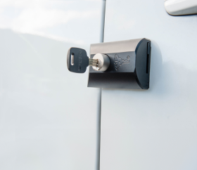 MUL-T-LOCK MVP1000 - MVP1000 MUL-T-LOCK VAN DOOR SECURITY LOCKING SYSTEM
