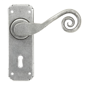 FROM THE ANVIL 33615 - PEWTER PATINA SPRUNG MONKEYTAIL LEVER LOCK ON BACKPLATE SET